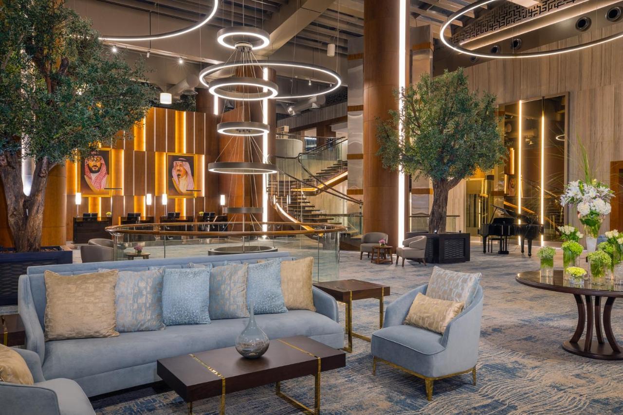 Jeddah Marriott Hotel Madinah Road Bagian luar foto The lobby of the hotel