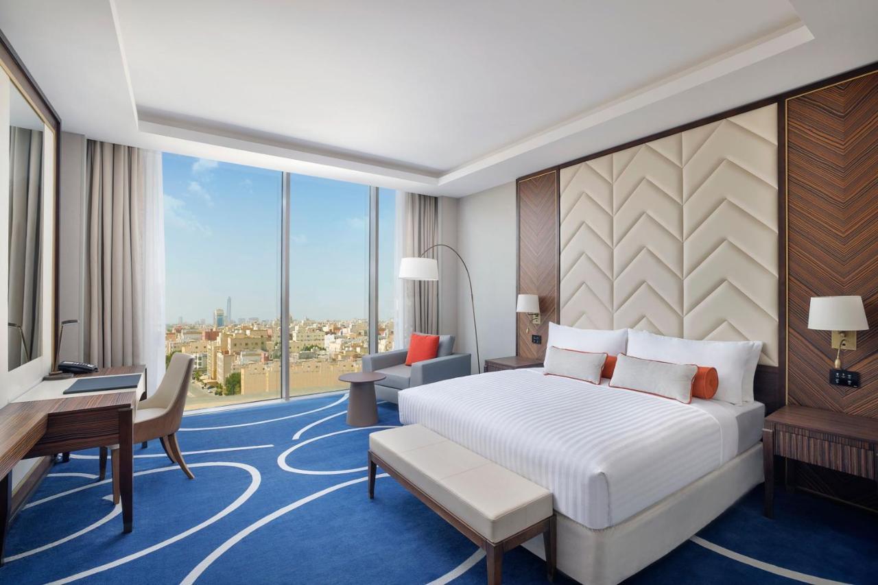 Jeddah Marriott Hotel Madinah Road Bagian luar foto Deluxe King