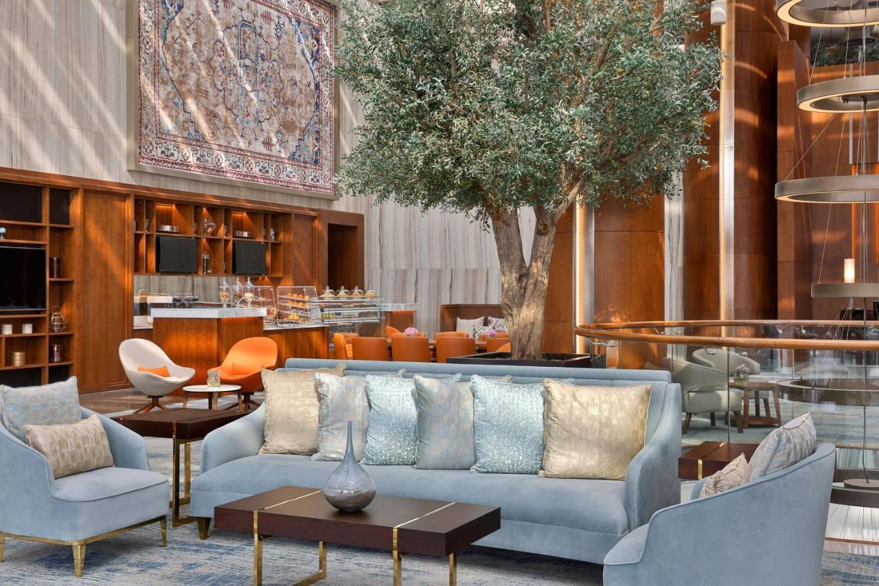 Jeddah Marriott Hotel Madinah Road Bagian luar foto The lobby of the hotel