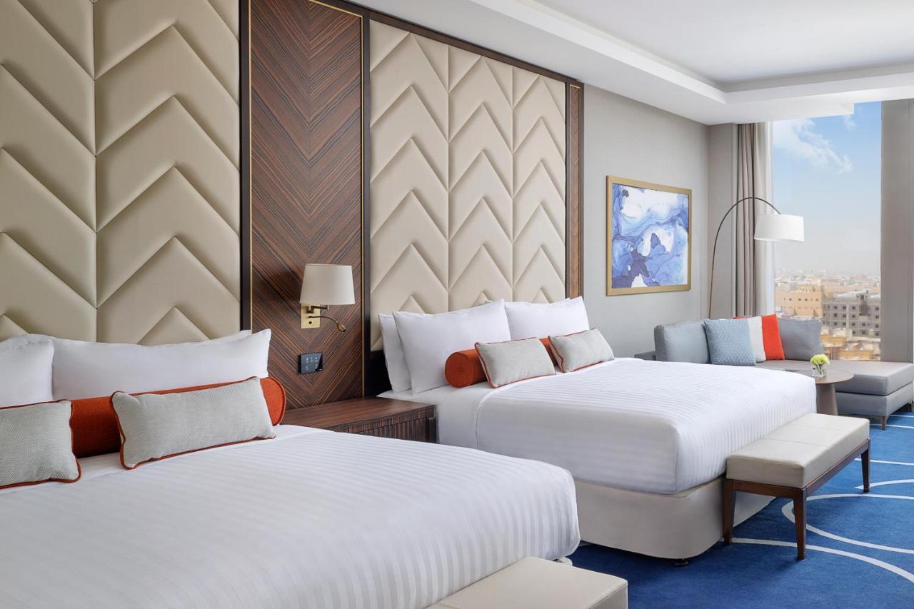 Jeddah Marriott Hotel Madinah Road Bagian luar foto Deluxe Room