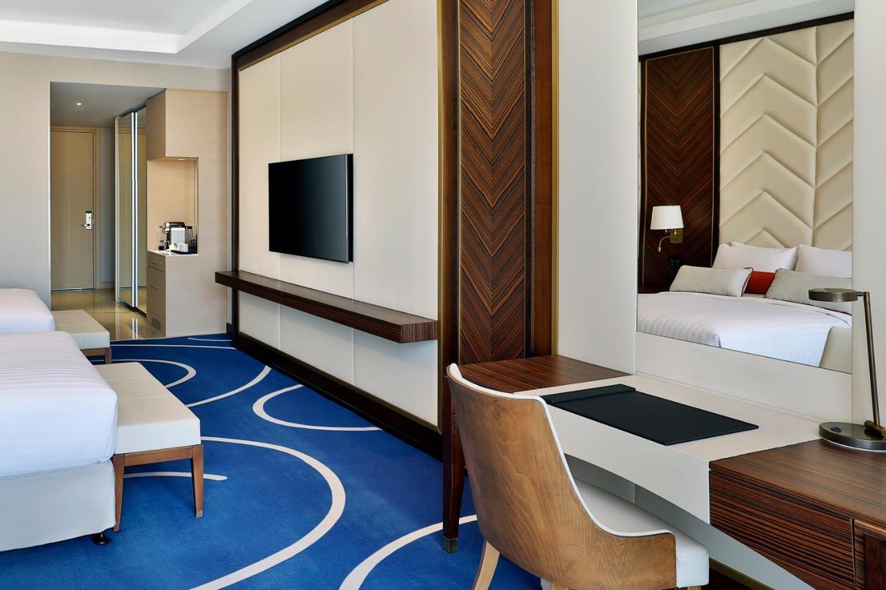 Jeddah Marriott Hotel Madinah Road Bagian luar foto Deluxe Room