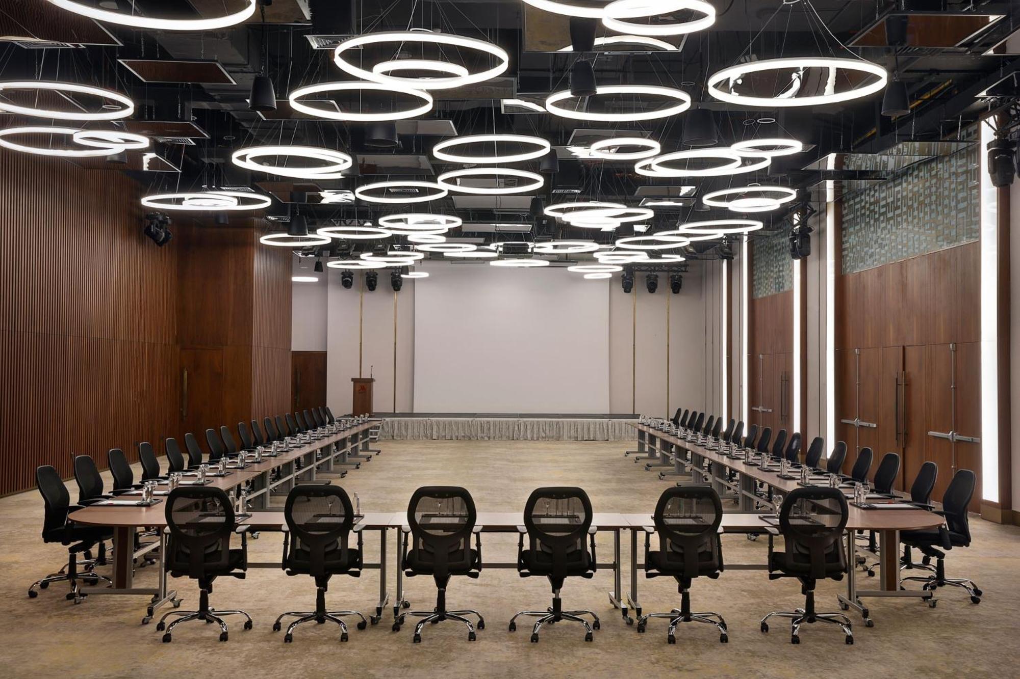 Jeddah Marriott Hotel Madinah Road Bagian luar foto The conference room