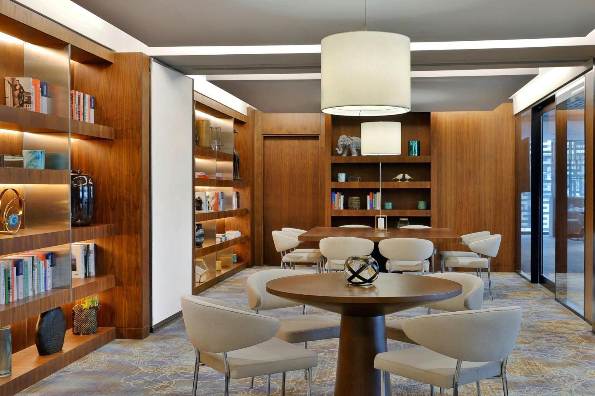 Jeddah Marriott Hotel Madinah Road Bagian luar foto Library